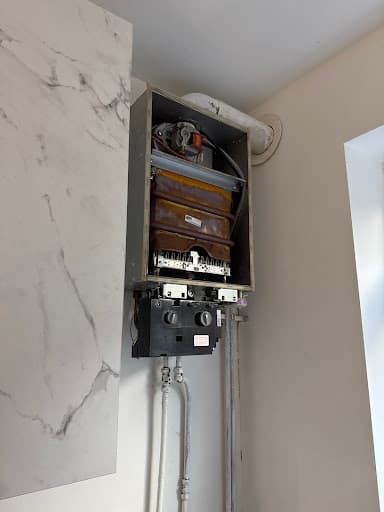 Gas & Plumbing Services Leeds | Boiler Repair Services | Emergency Plumber Leeds — Customer photo