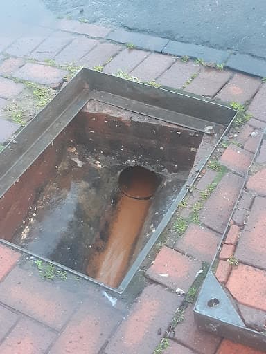 Silverline Drainage Ltd - Clearing Blocked Drains & Toilets — Customer photo