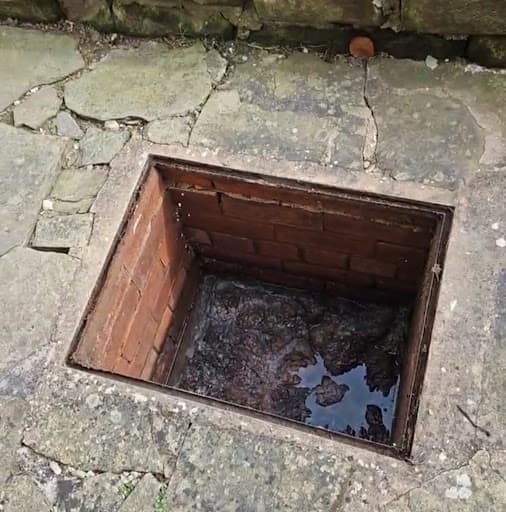 Silverline Drainage Ltd - Clearing Blocked Drains & Toilets — Customer photo