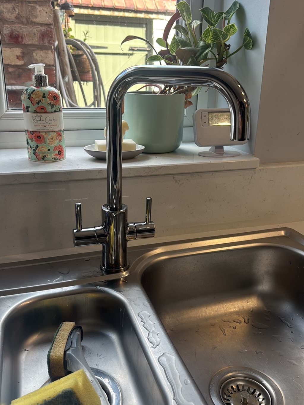 T H Williams Plumbing and Heating Limited
